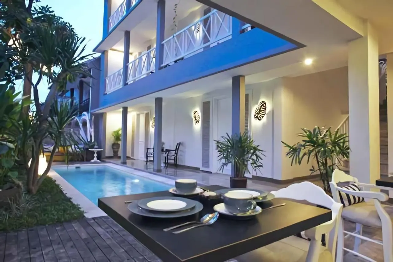 The Kanjeng Suites Petitenget Seminyak 3*,